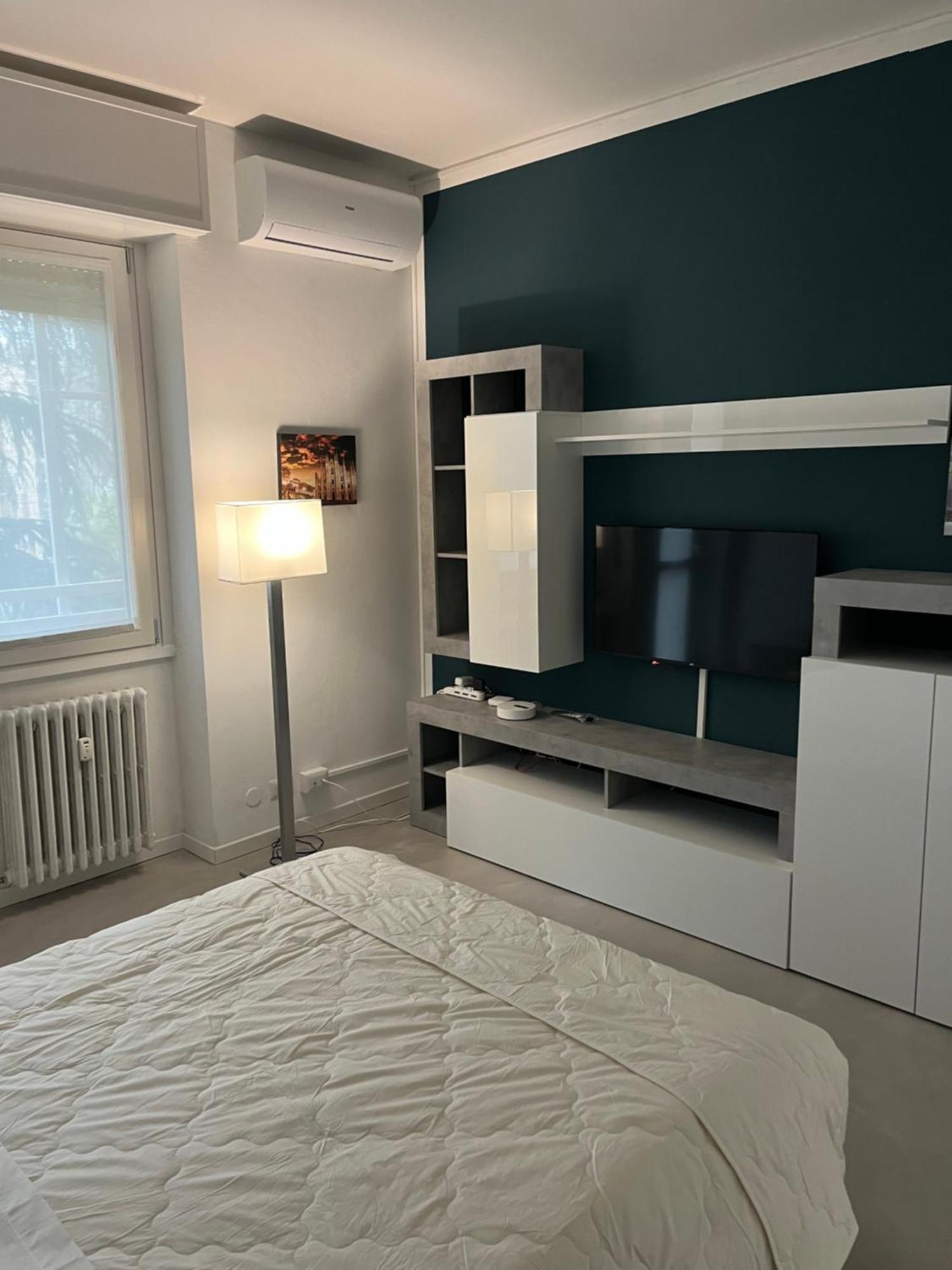 Travelounge Milano San Siro Villa ภายนอก รูปภาพ